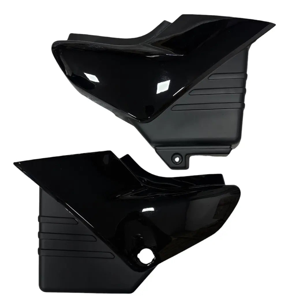 TAMPA LATERAL PRETA YBR 125 02-08 (43920) 6080008 SPORTIVE
